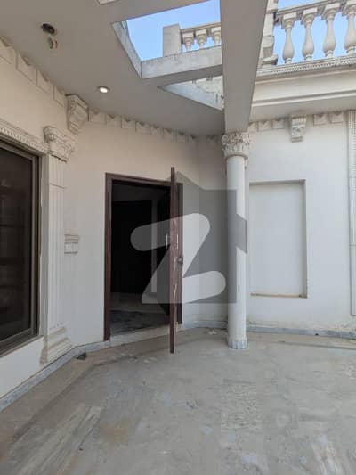 لیک سٹی رائیونڈ روڈ,لاہور میں 7 کمروں کا 12 مرلہ مکان 2.4 لاکھ میں کرایہ پر دستیاب ہے۔