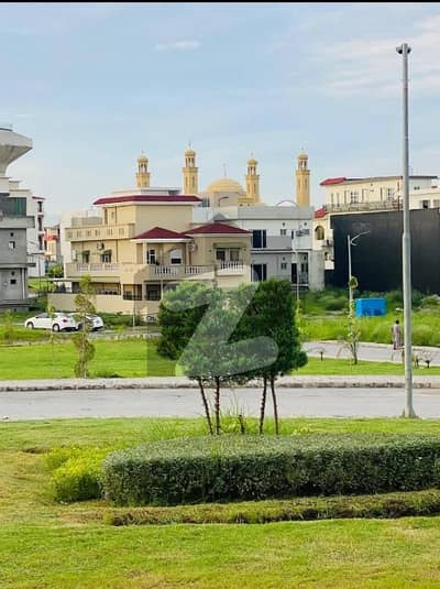 تاج ریزیڈینشیا - آرچرڈ بلاک تاج ریزیڈنسیا,راولپنڈی میں 10 مرلہ رہائشی پلاٹ 1.32 کروڑ میں برائے فروخت۔