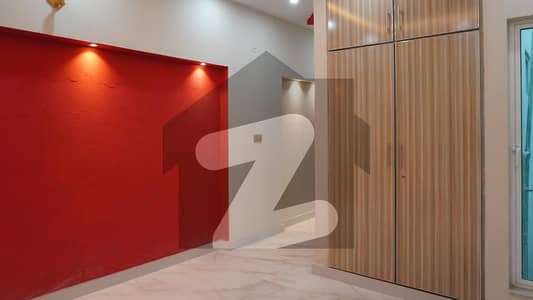 گلشن علی کالونی کینٹ,لاہور میں 3 کمروں کا 3 مرلہ مکان 1.3 کروڑ میں برائے فروخت۔