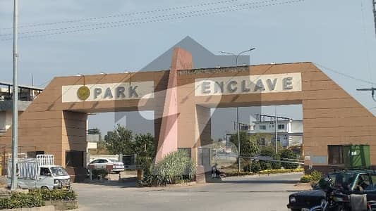 پارک انکلیو اسلام آباد میں 10 مرلہ رہائشی پلاٹ 2.75 کروڑ میں برائے فروخت۔