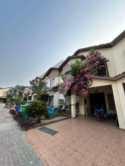 بحریہ ٹاؤن سیکٹر ای بحریہ ٹاؤن,لاہور میں 3 کمروں کا 6 مرلہ مکان 1.75 کروڑ میں برائے فروخت۔