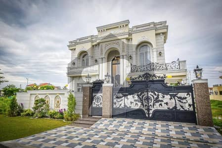 ڈی ایچ اے فیز 7 ڈیفنس (ڈی ایچ اے),لاہور میں 5 کمروں کا 1 کنال مکان 7.8 کروڑ میں برائے فروخت۔