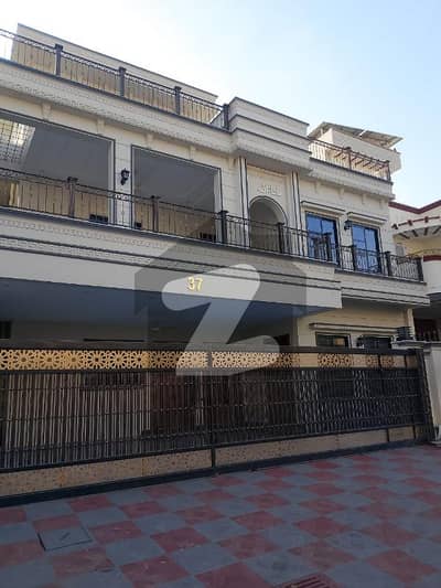 Brand new luxury house 40*80 FOR sale In G-13/Islamabad