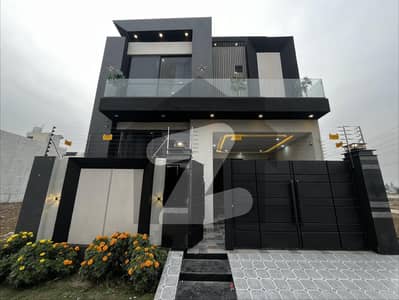 5 Marla Ultra Modern Brand New Double Storey House For Sale In Central Park Lahore