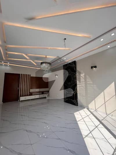 خیابانِ امین ۔ بلاک ایل خیابانِ امین,لاہور میں 3 کمروں کا 5 مرلہ مکان 65.0 ہزار میں کرایہ پر دستیاب ہے۔