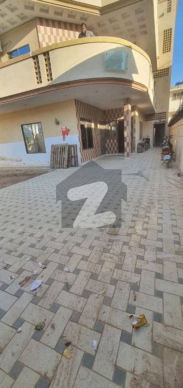 MAIN ROAD 600sqyds Portion For COMMERCIAL RENT in Block C, North nazimabad