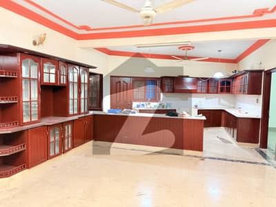 400 SQUARE YARDS 3 BED DRAWING DINNING GROUND FLOOR FOR RENT IN JAUHAR