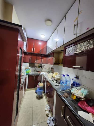 گلشنِ اقبال - بلاک 3 گلشنِ اقبال,گلشنِ اقبال ٹاؤن,کراچی میں 2 کمروں کا 4 مرلہ فلیٹ 1.5 کروڑ میں برائے فروخت۔