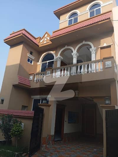 پنجاب یونیورسٹی سوسائٹی فیز 2 پنجاب یونیورسٹی ایمپلائیز سوسائٹی,لاہور میں 5 کمروں کا 7 مرلہ مکان 1.3 لاکھ میں کرایہ پر دستیاب ہے۔