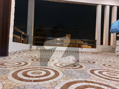 نارتھ ناظم آباد ۔ بلاک بی نارتھ ناظم آباد,کراچی میں 3 کمروں کا 1 کنال بالائی پورشن 2.5 لاکھ میں کرایہ پر دستیاب ہے۔