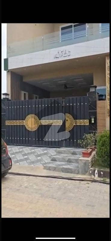 ڈائمنڈ سٹی غالب روڈ,سیالکوٹ میں 4 کمروں کا 6 مرلہ مکان 2.2 کروڑ میں برائے فروخت۔