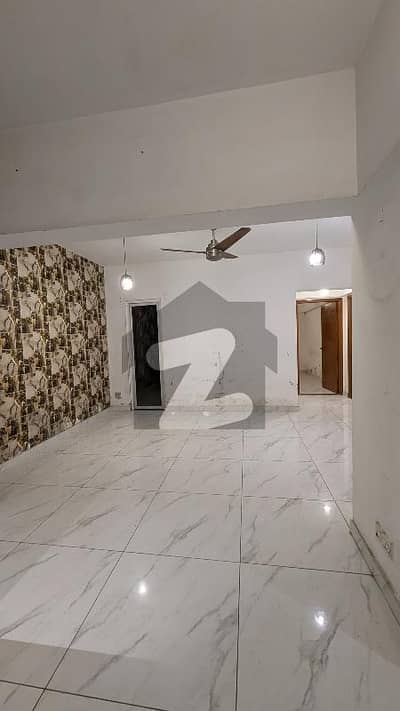 نارتھ ناظم آباد کراچی میں 3 کمروں کا 7 مرلہ فلیٹ 1.0 لاکھ میں کرایہ پر دستیاب ہے۔