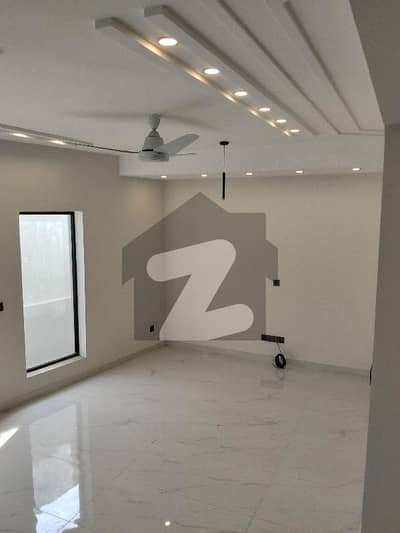 ONE KANAL BRAND NEW INDEPENDENT GROUND PORTION AVAIL FOR RENT