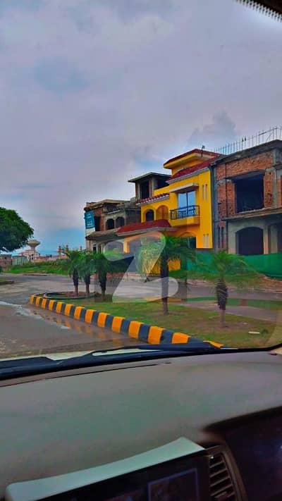 Taj Residencia Gardenia block 5 Marla possession plot available for sale