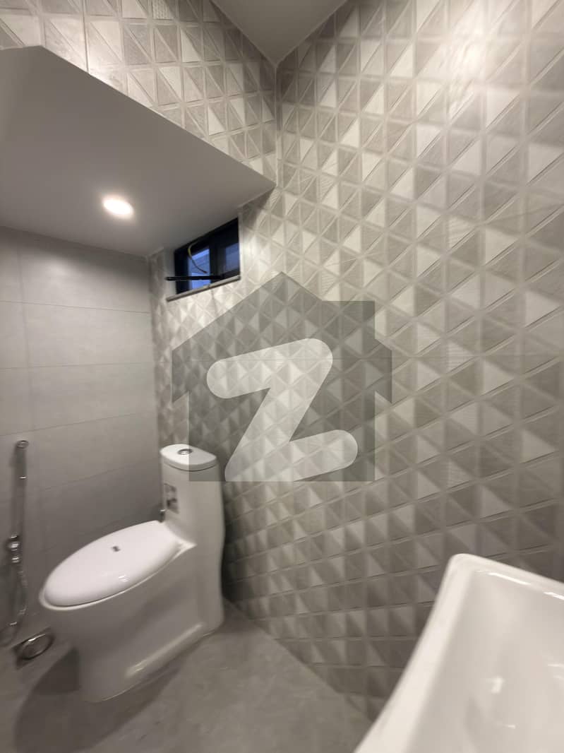 5 MARLA BRAND NEW ULTRA MODERN DESIGN HOUSE FOR RENT 5 MARLA BRAND NEW ULTRA MODERN DESIGN HOUSE FOR RENT