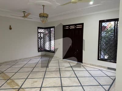 1 Kanal Double Story House Available For Rent In Model Town Lahore