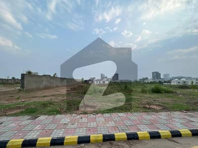 گلبرگ گرینز ۔ بلاک ای گلبرگ گرینز,گلبرگ,اسلام آباد میں 5 کنال رہائشی پلاٹ 11.5 کروڑ میں برائے فروخت۔