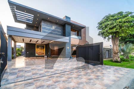 ڈی ایچ اے فیز 7 ڈیفنس (ڈی ایچ اے),لاہور میں 5 کمروں کا 2 کنال مکان 15.0 کروڑ میں برائے فروخت۔