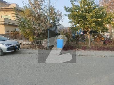 1 kanal South Face Corner Plot For Sale IN Sector B DHA Phase 2 Islamabad: