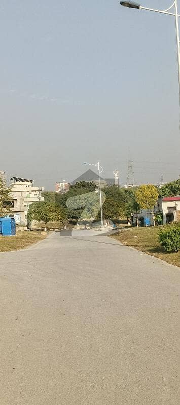 ایم پی سی ایچ ایس - بلاک جی ایم پی سی ایچ ایس ۔ ملٹی گارڈنز,بی ۔ 17,اسلام آباد میں 5 مرلہ رہائشی پلاٹ 70.0 لاکھ میں برائے فروخت۔