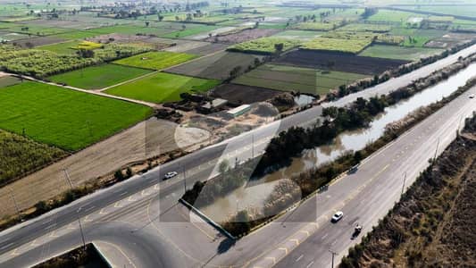 کینال ایکسپریس فیصل آباد میں 8 کنال کمرشل پلاٹ 16.0 کروڑ میں برائے فروخت۔