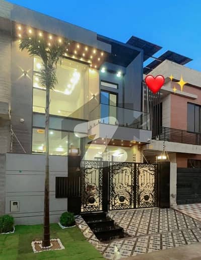 پیراگون سٹی - امپیریل1 بلاک پیراگون سٹی,لاہور میں 3 کمروں کا 5 مرلہ مکان 2.99 کروڑ میں برائے فروخت۔