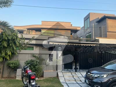 1 KANAL MODERN HOUSE FOR SAL3 IN DHA PHASE 6