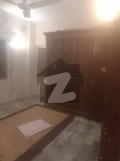 کلفٹن ۔ بلاک 5 کلفٹن,کراچی میں 2 کمروں کا 4 مرلہ فلیٹ 1.0 لاکھ میں کرایہ پر دستیاب ہے۔