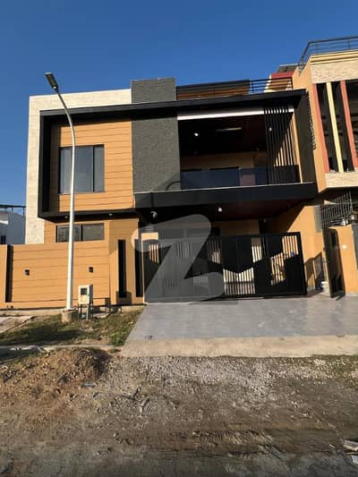 10 Marla Brand New House For Sale in I Block of Gulberg Residencia 10 Marla Brand New House For Sale in I Block of Gulberg Residencia