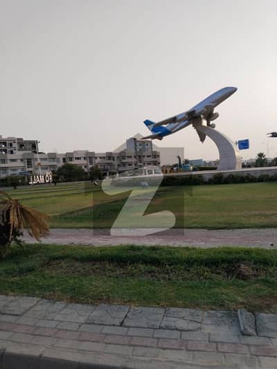 بحریہ آرچرڈ لاہور میں 5 مرلہ کمرشل پلاٹ 2.0 کروڑ میں برائے فروخت۔