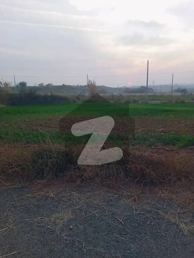 Plot For Sale I-15/3