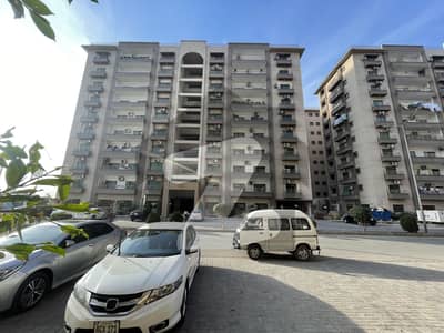 عسکری 11 عسکری,لاہور میں 4 کمروں کا 12 مرلہ فلیٹ 4.0 کروڑ میں برائے فروخت۔