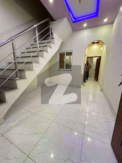 والٹن روڈ لاہور میں 3 کمروں کا 3 مرلہ مکان 1.38 کروڑ میں برائے فروخت۔