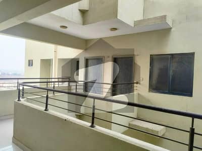 1000 Square Yards Flat For sale Available In Scheme 33