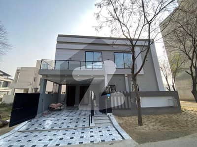 ڈی ایچ اے 11 رہبر فیز 2 ایکسٹینشن - بلاک پی ڈی ایچ اے 11 رہبر فیز 2 ایکسٹینشن,ڈی ایچ اے 11 رہبر,لاہور میں 4 کمروں کا 8 مرلہ مکان 3.8 کروڑ میں برائے فروخت۔