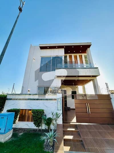 **5 Marla Luxury House For Sale In Park View City, Lahore. **