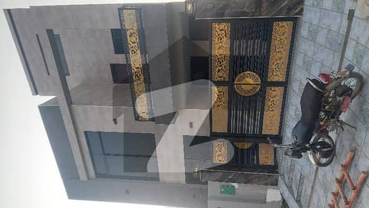 لو کاسٹ ۔ بلاک جی لو کاسٹ سیکٹر,بحریہ آرچرڈ فیز 2,بحریہ آرچرڈ,لاہور میں 3 کمروں کا 5 مرلہ مکان 2.1 کروڑ میں برائے فروخت۔