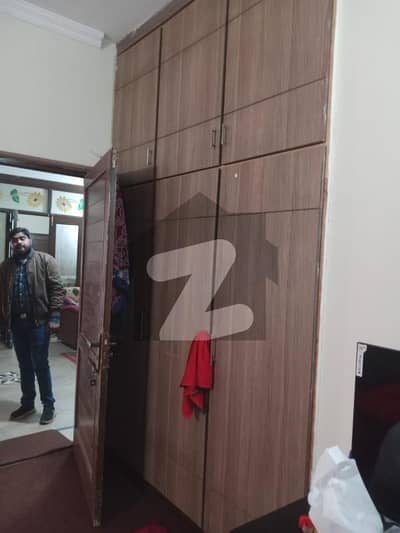 KOHAR TOWN BLOCK Q 5 MARLA LOWER PORSTION FOR RENT