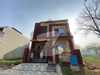 ڈی ایچ اے 11 رہبر فیز 2 ایکسٹینشن - بلاک پی ڈی ایچ اے 11 رہبر فیز 2 ایکسٹینشن,ڈی ایچ اے 11 رہبر,لاہور میں 3 کمروں کا 5 مرلہ مکان 2.4 کروڑ میں برائے فروخت۔