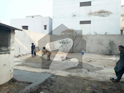 Plot for rent 300 gaz main 100 wide road best for cafe chai shai dhabba express restaurant