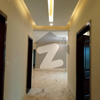 عسکری 11 - سیکٹر ڈی عسکری 11,عسکری,لاہور میں 3 کمروں کا 10 مرلہ فلیٹ 1.45 لاکھ میں کرایہ پر دستیاب ہے۔