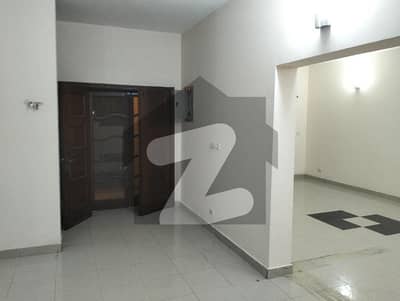 10 Marla 3 bedroom Neat and Clean house near to Market