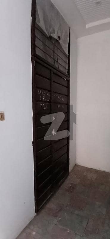 سمن آباد لاہور میں 3 کمروں کا 2 مرلہ مکان 76.0 لاکھ میں برائے فروخت۔