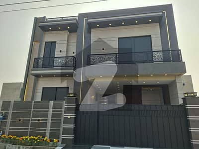 10 Marla Brand New House For Sale