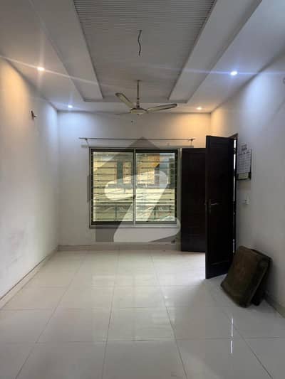 گلشنِ لاہور لاہور میں 2 کمروں کا 7 مرلہ بالائی پورشن 55.0 ہزار میں کرایہ پر دستیاب ہے۔