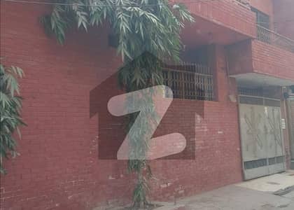 اعوان ٹاؤن ۔ علی بلاک اعوان ٹاؤن,لاہور میں 4 کمروں کا 8 مرلہ مکان 2.1 کروڑ میں برائے فروخت۔