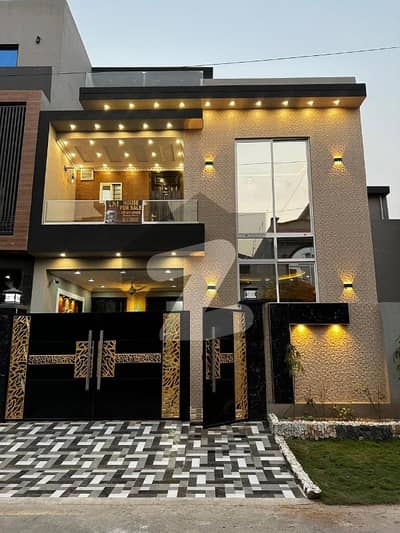 پارک ویو سٹی - ٹولپ اوورسیز پارک ویو سٹی,لاہور میں 4 کمروں کا 5 مرلہ مکان 2.3 کروڑ میں برائے فروخت۔