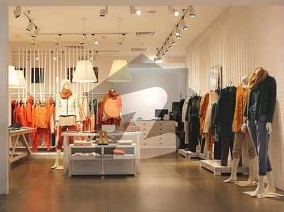 ایم ایم عالم روڈ گلبرگ,لاہور میں 4 مرلہ Studio دکان 8.0 لاکھ میں کرایہ پر دستیاب ہے۔