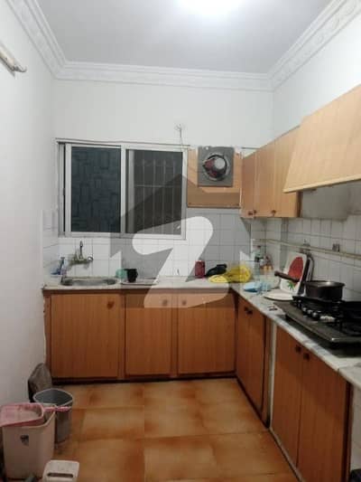 گلستانِِ جوہر ۔ بلاک 17 گلستانِ جوہر,کراچی میں 3 کمروں کا 7 مرلہ فلیٹ 1.75 کروڑ میں برائے فروخت۔