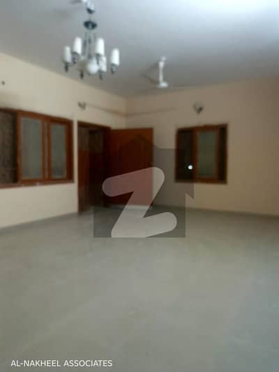 نارتھ ناظم آباد ۔ بلاک جے نارتھ ناظم آباد,کراچی میں 4 کمروں کا 16 مرلہ مکان 1.4 لاکھ میں کرایہ پر دستیاب ہے۔